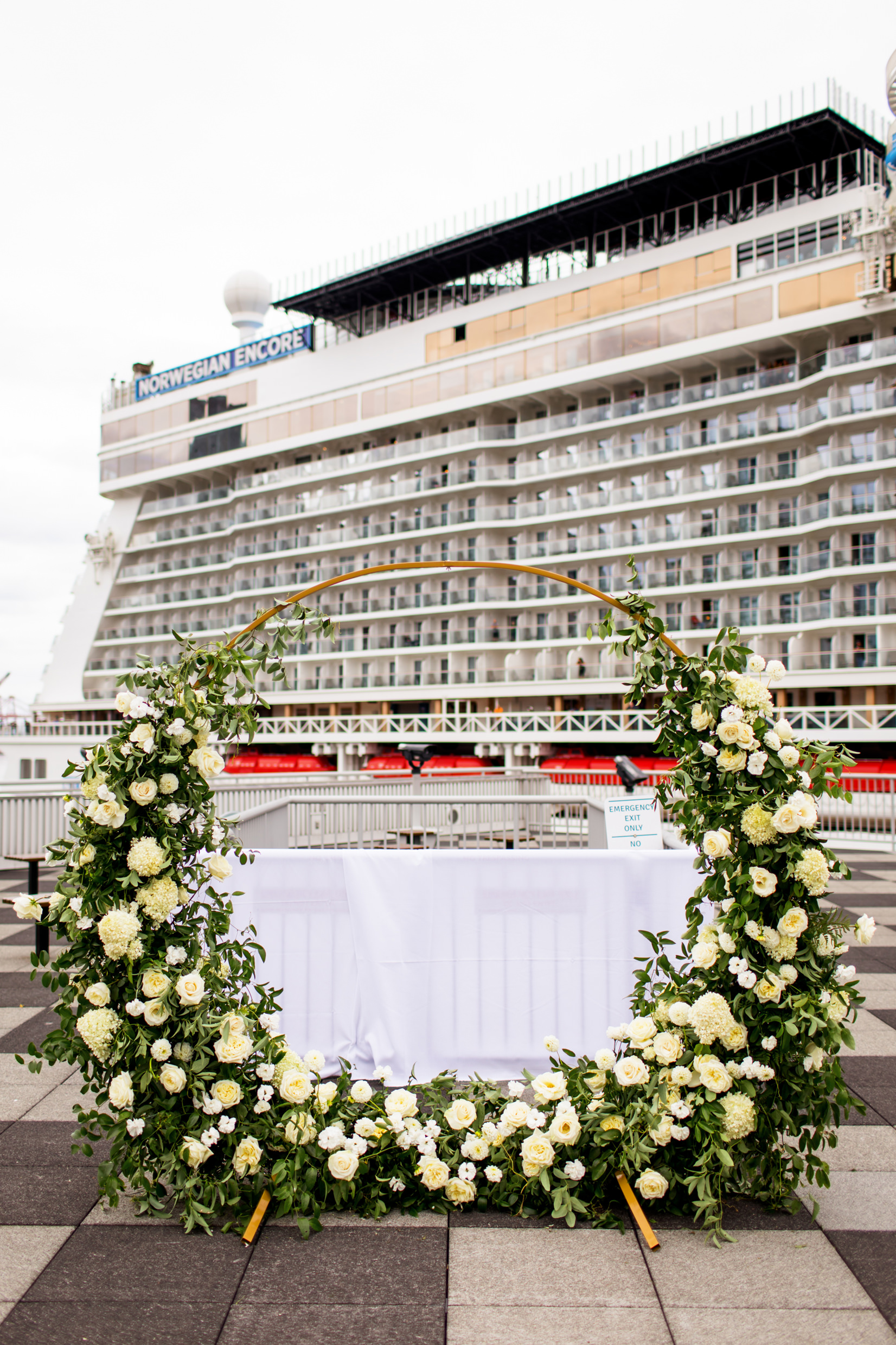 Bell Harbor Seattle Wedding Photos